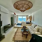 Casa De Oro Lujo アパートホテル