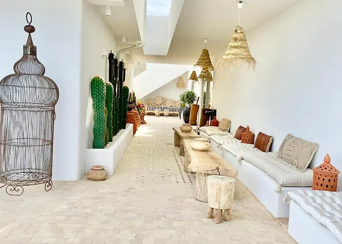 Casa De Oro Lujo Apartahotel