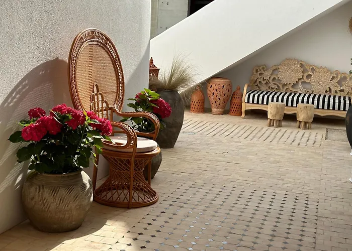 Casa De Oro Lujo Apartahotel