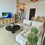 Casa De Oro Lujo Апарт-отель 4*
